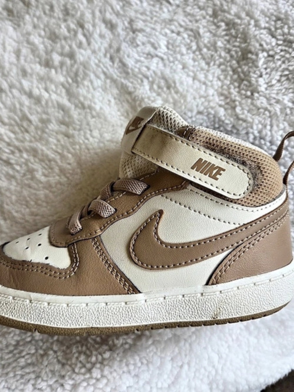 Nike Court Borough Mid 2 Girls US 8C Brown & White